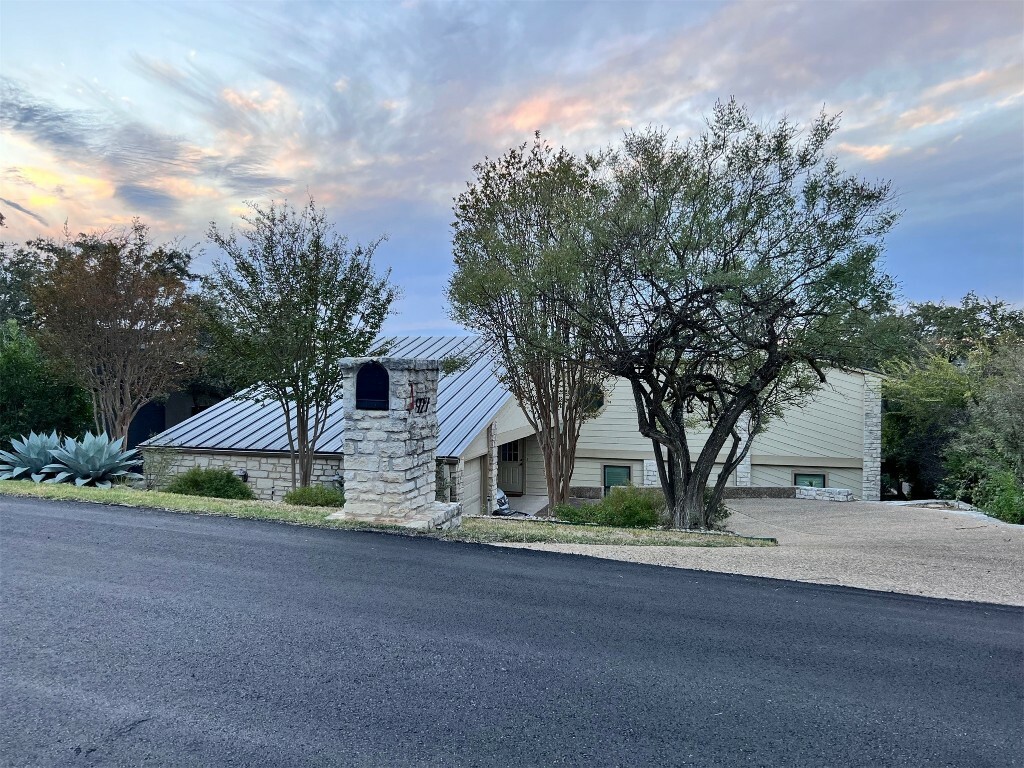 927 Electra  Lakeway TX 78734 photo