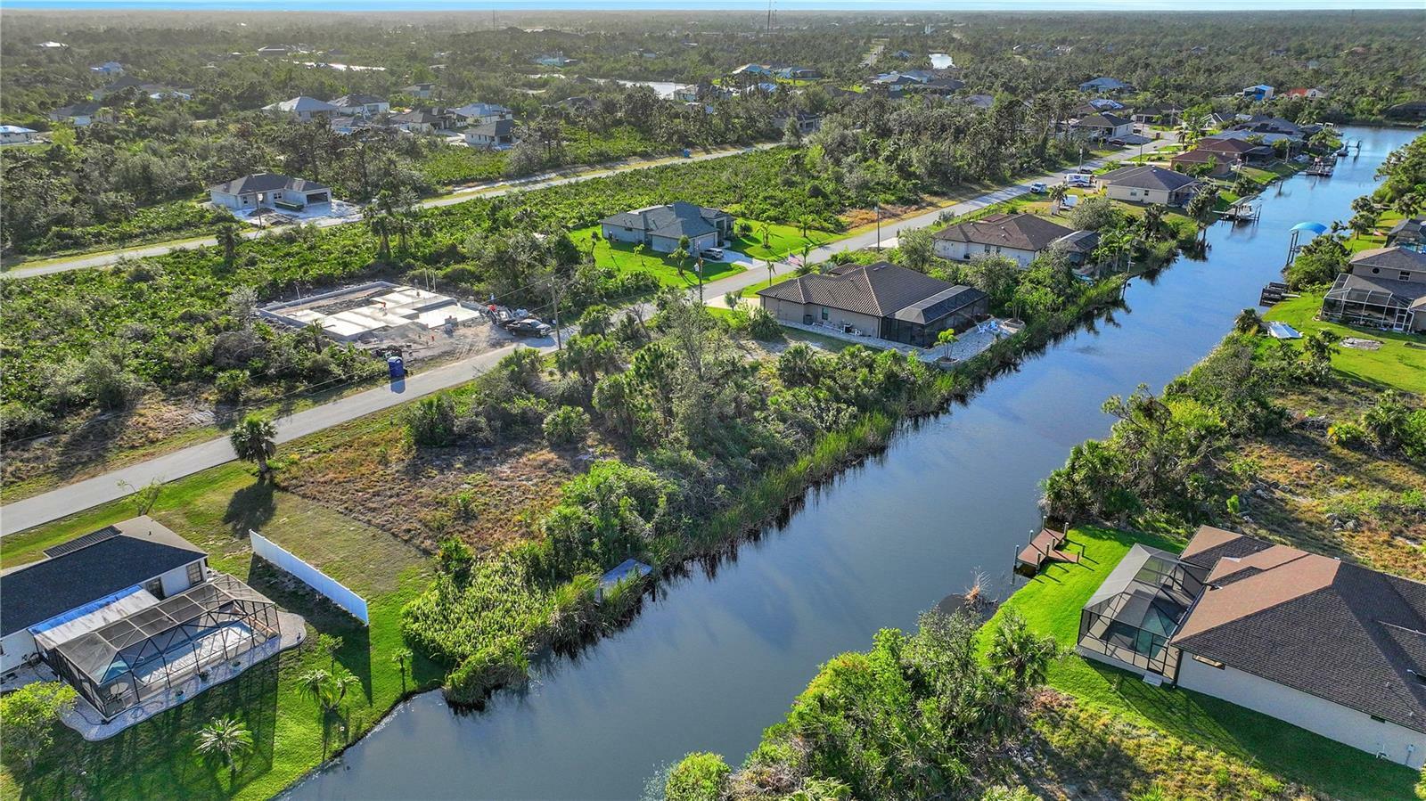 Property Photo: 13606 Begonia Circle FL 33981