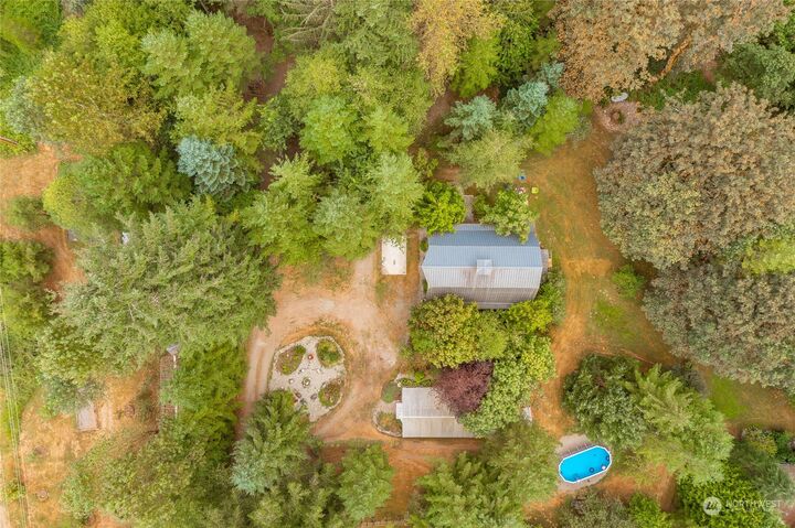 Property Photo: 47424 State Route 20 WA 98237