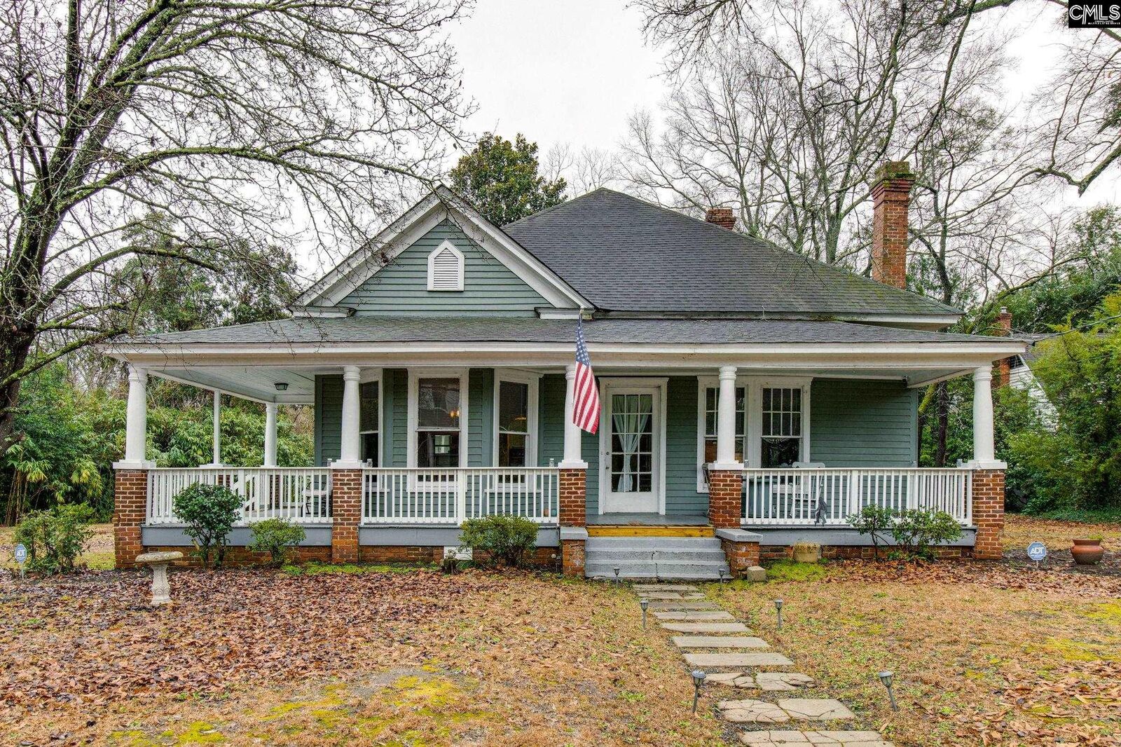Property Photo:  211 S Heyward  SC 29010 