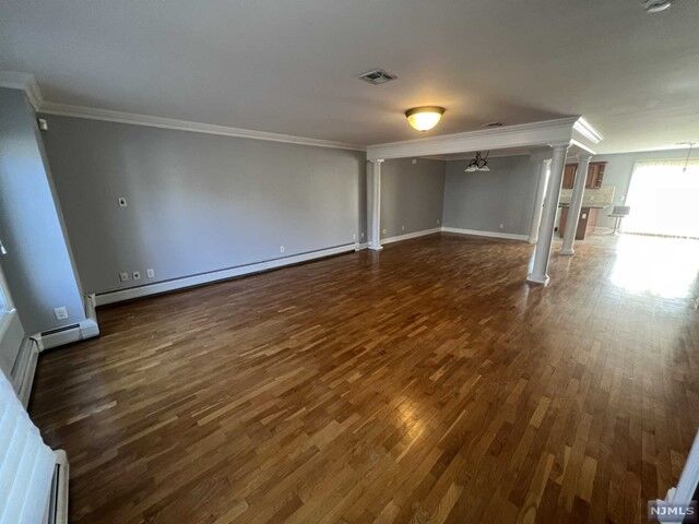 Property Photo:  22 Skymark Court  NJ 07458 