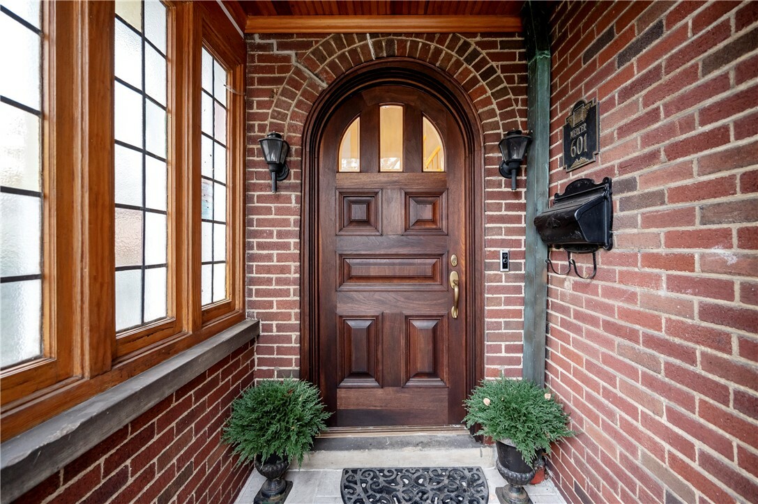 Property Photo: 601 Pitcairn Place PA 15232