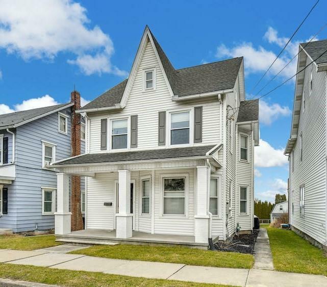 Property Photo:  227 Whitfield Street  PA 18064 