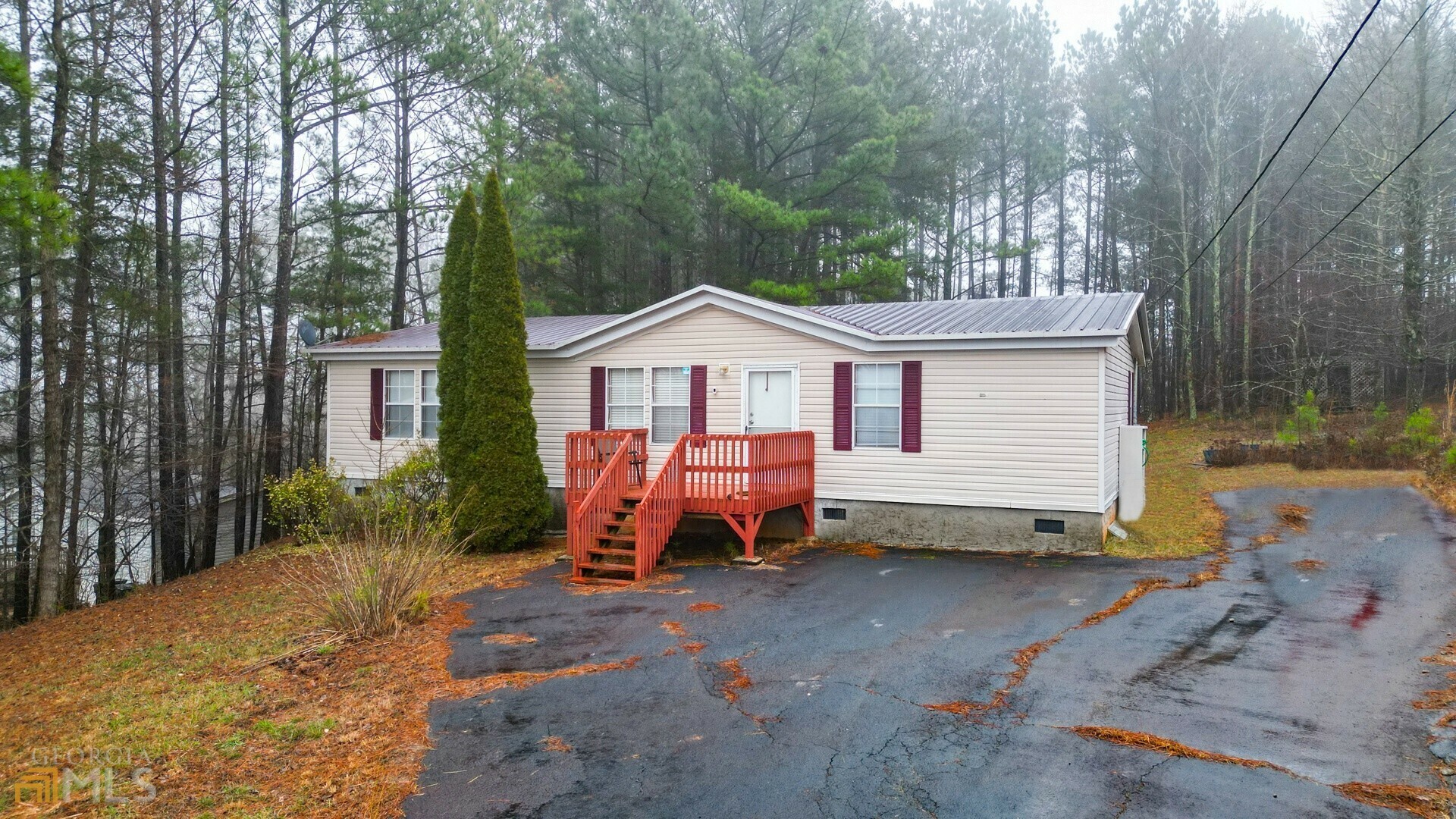 Property Photo:  67 Saddle Court  GA 30107 