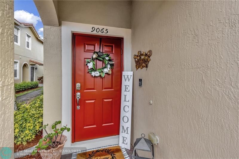 Property Photo: 9065 Preston Pl 9065 FL 33321