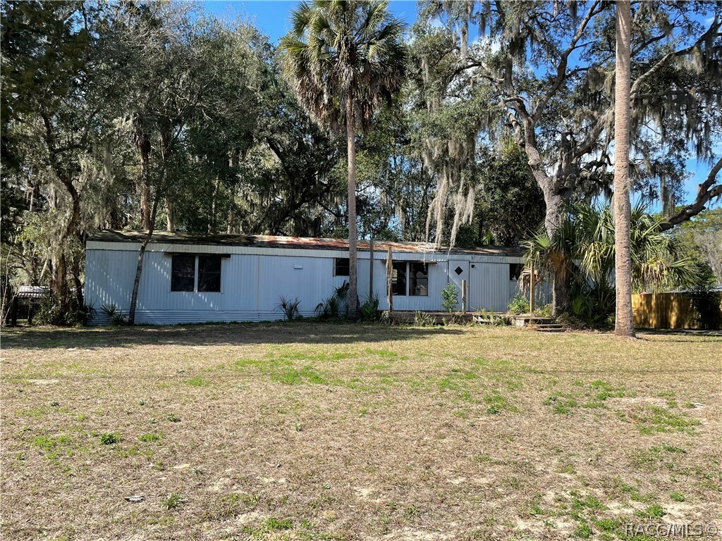 Property Photo:  960 N Rock Crusher Road  FL 34429 