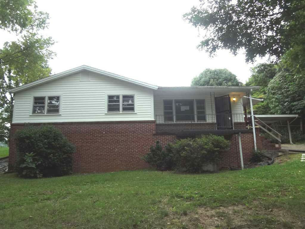 Property Photo:  1053 Sundale Lane  TN 37665 