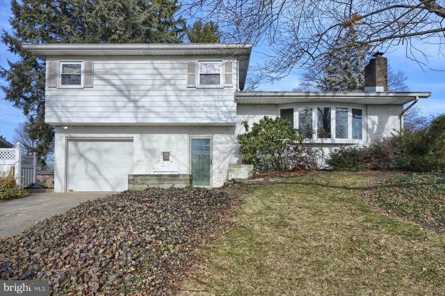 Property Photo:  201 W Green Street  PA 17011 