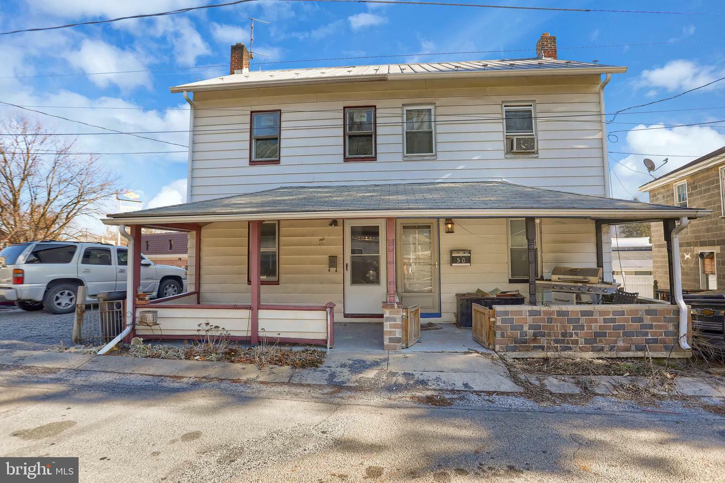 Property Photo:  51 Valley Street  PA 17020 