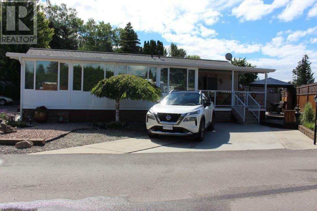 Property Photo: 415 Commonwealth Road 408 BC V4V1P4