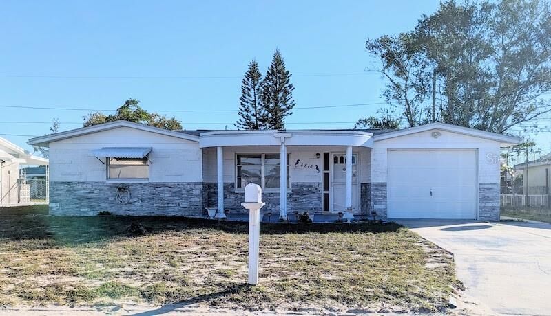 Property Photo:  4816 Panorama Avenue  FL 34690 