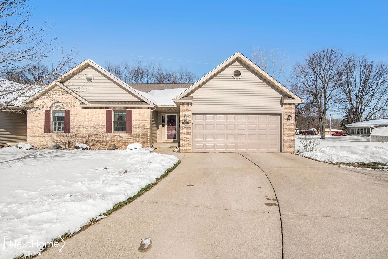 Property Photo: 11070 Kasteel MI 48420-2314