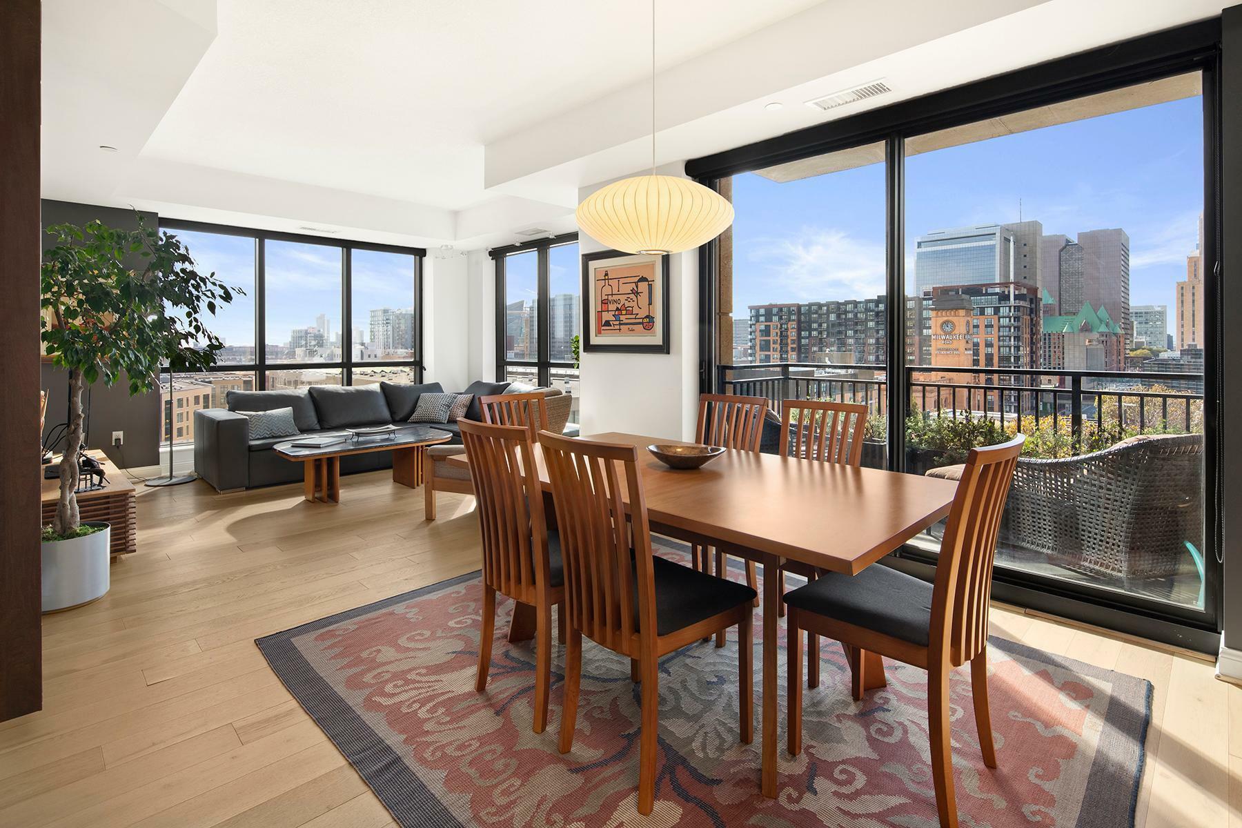 Property Photo: 100 3rd Avenue S 707 MN 55401