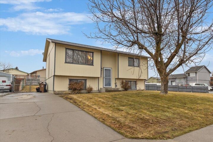 3227 E Garnet Ave  Spokane WA 99217 photo
