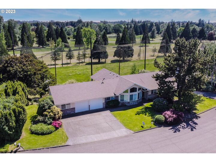 9485 SW Bayou Dr  McMinnville OR 97128 photo