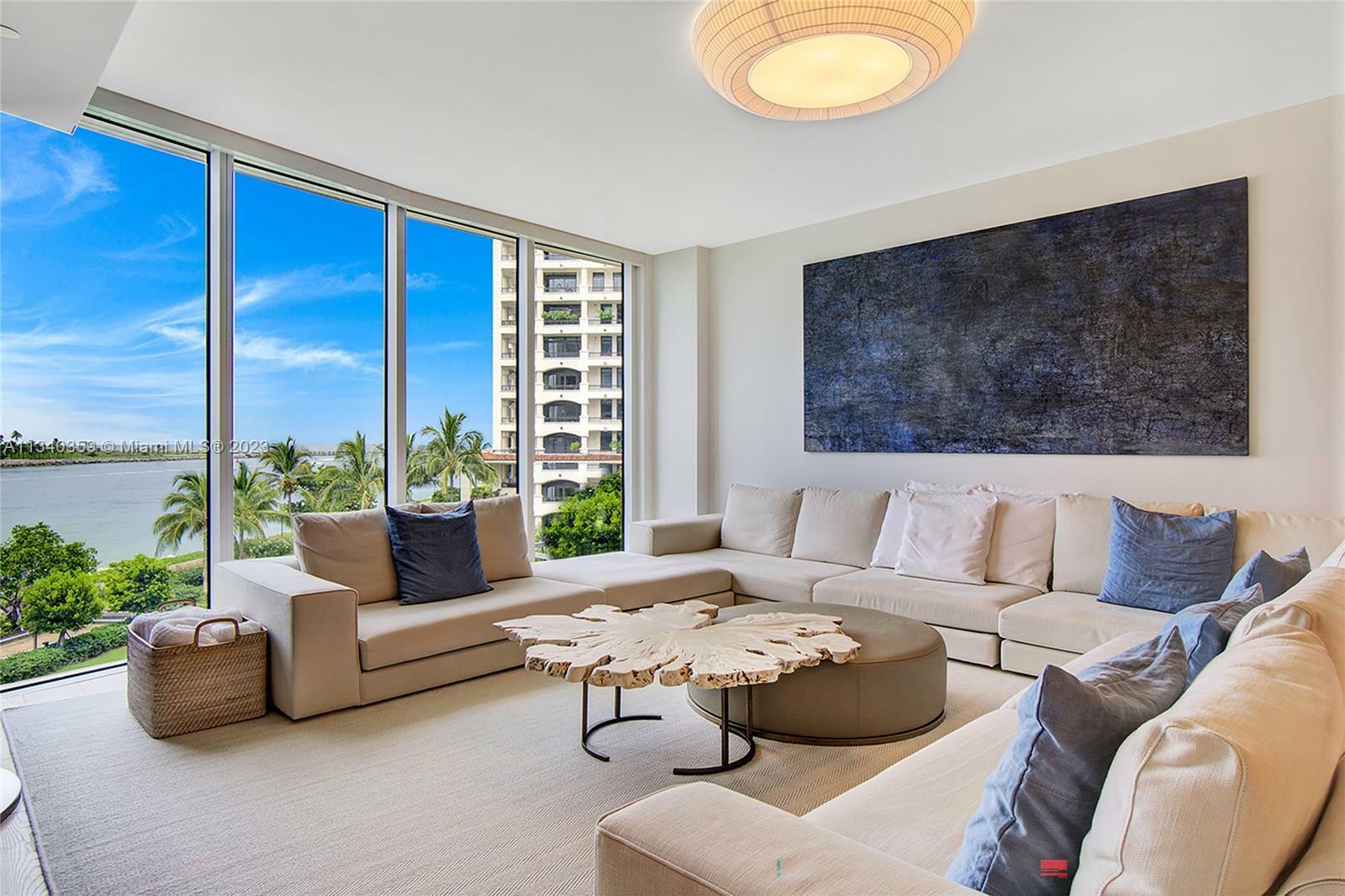 Property Photo: 6835 Fisher Island Dr 6835 FL 33109