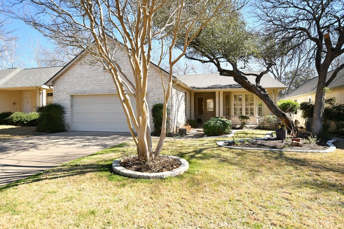 Property Photo: 122 Six Flags Drive TX 78633