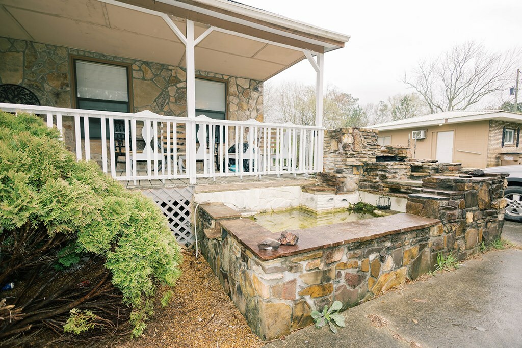 Property Photo:  831 Tunnel Hill Road  GA 30755 