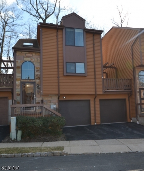 Property Photo: 9 Flintlock Ter NJ 07866