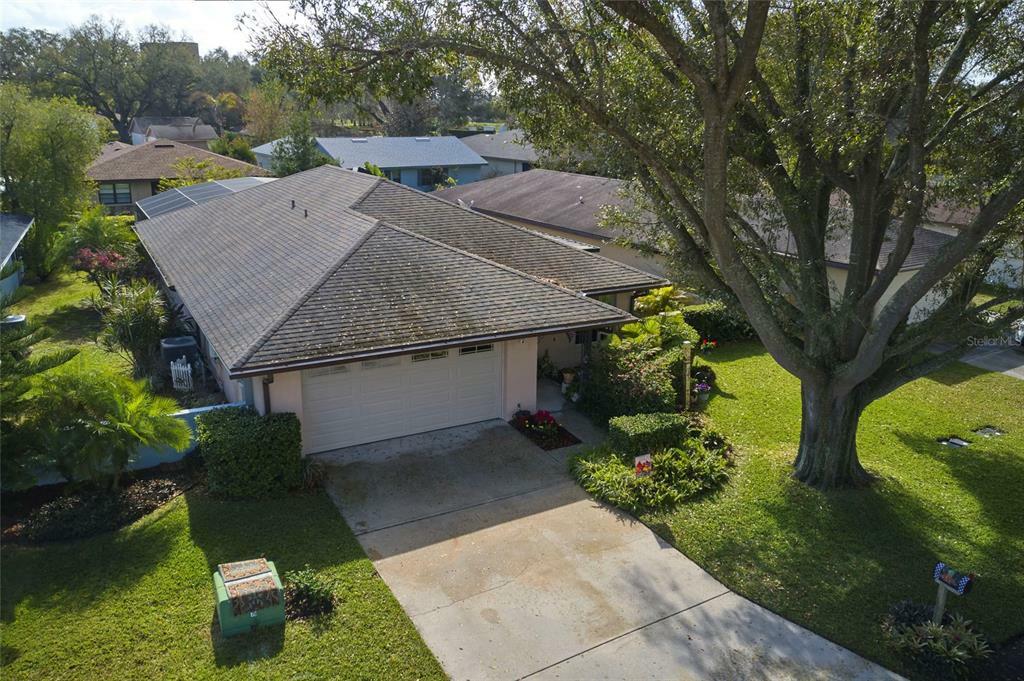 Property Photo: 467 Muirfield Court FL 33884