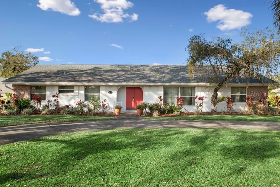 Property Photo: 614 Pinar Drive FL 32825