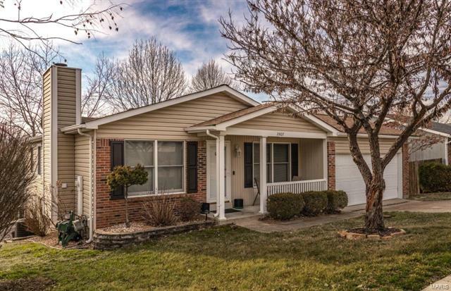 Property Photo:  2807 Rose Acres Lane  MO 63043 