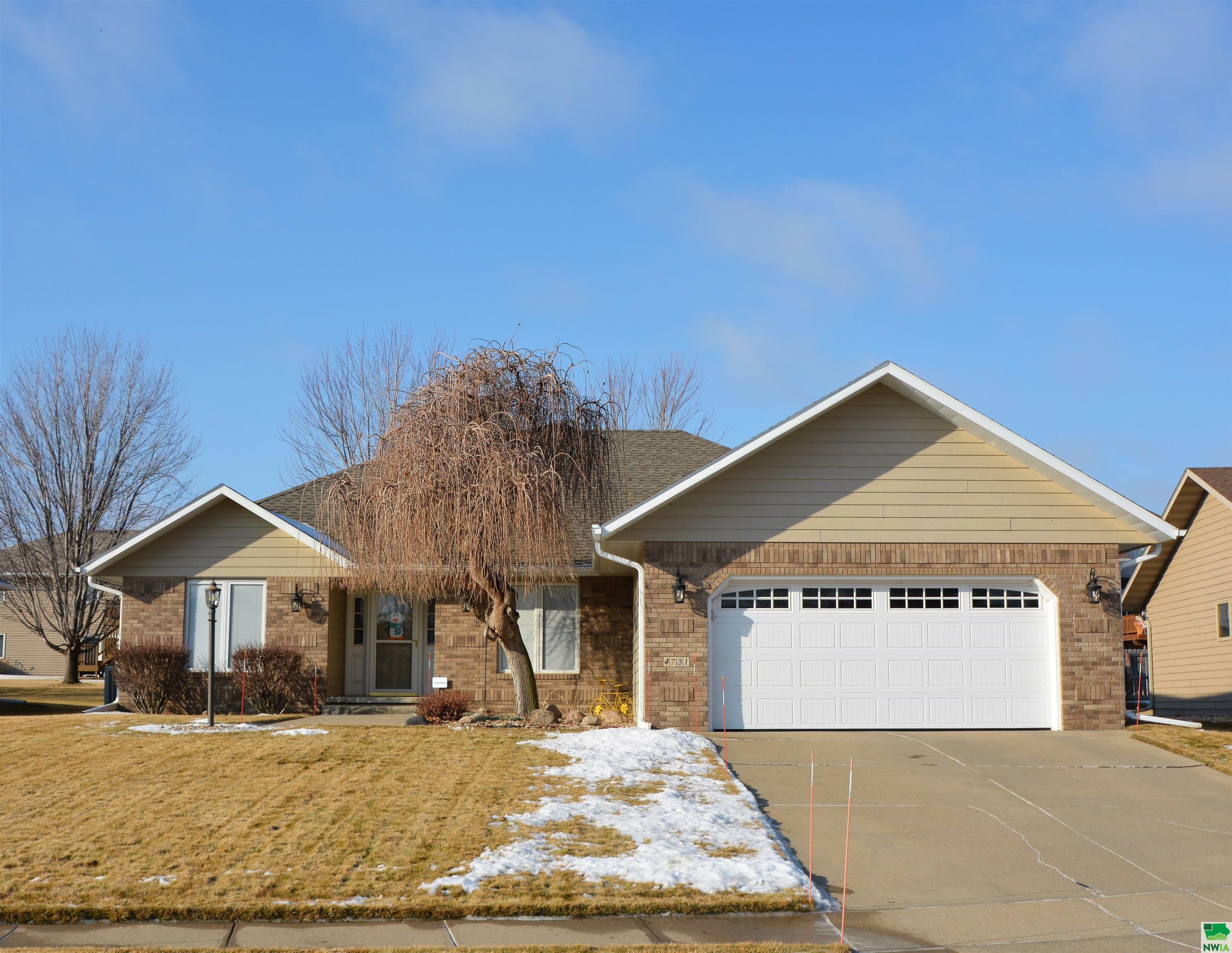 Property Photo:  4731 Cambridge Ct  IA 51106 