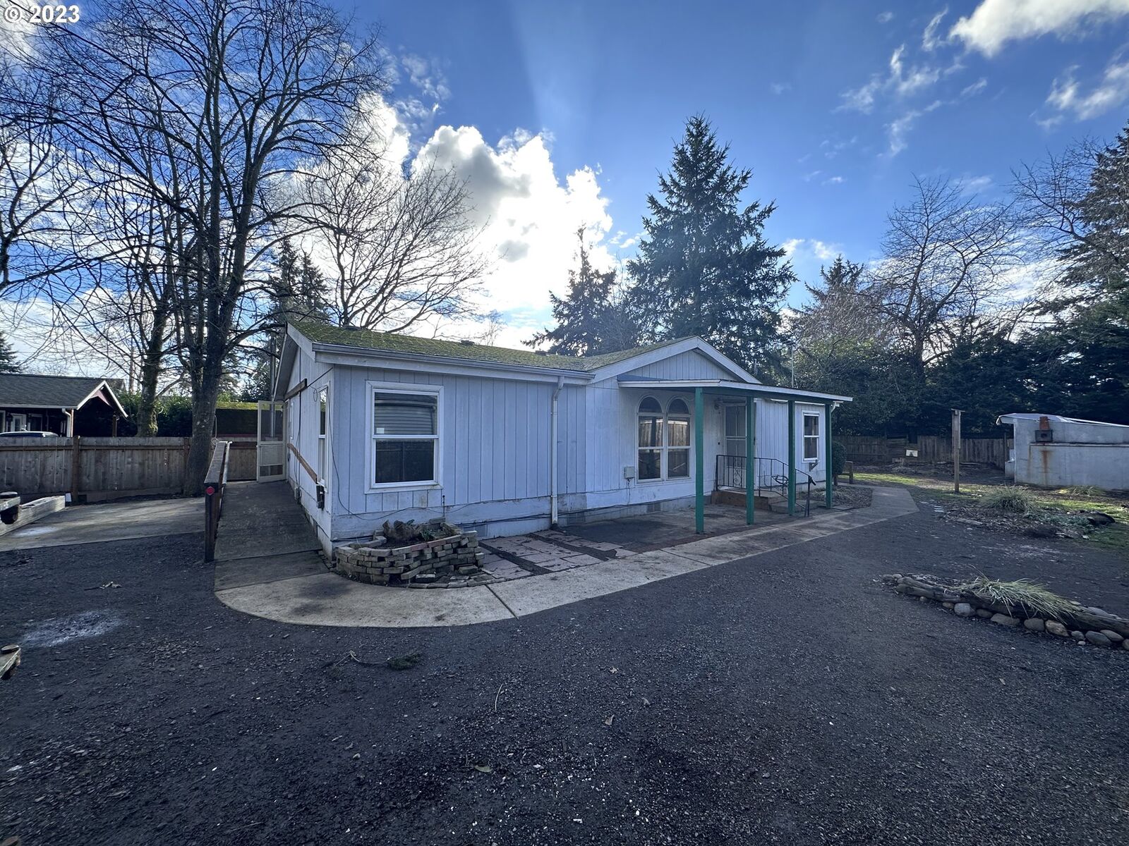 mls-23239141-6515-se-50th-ave-portland-or-97206