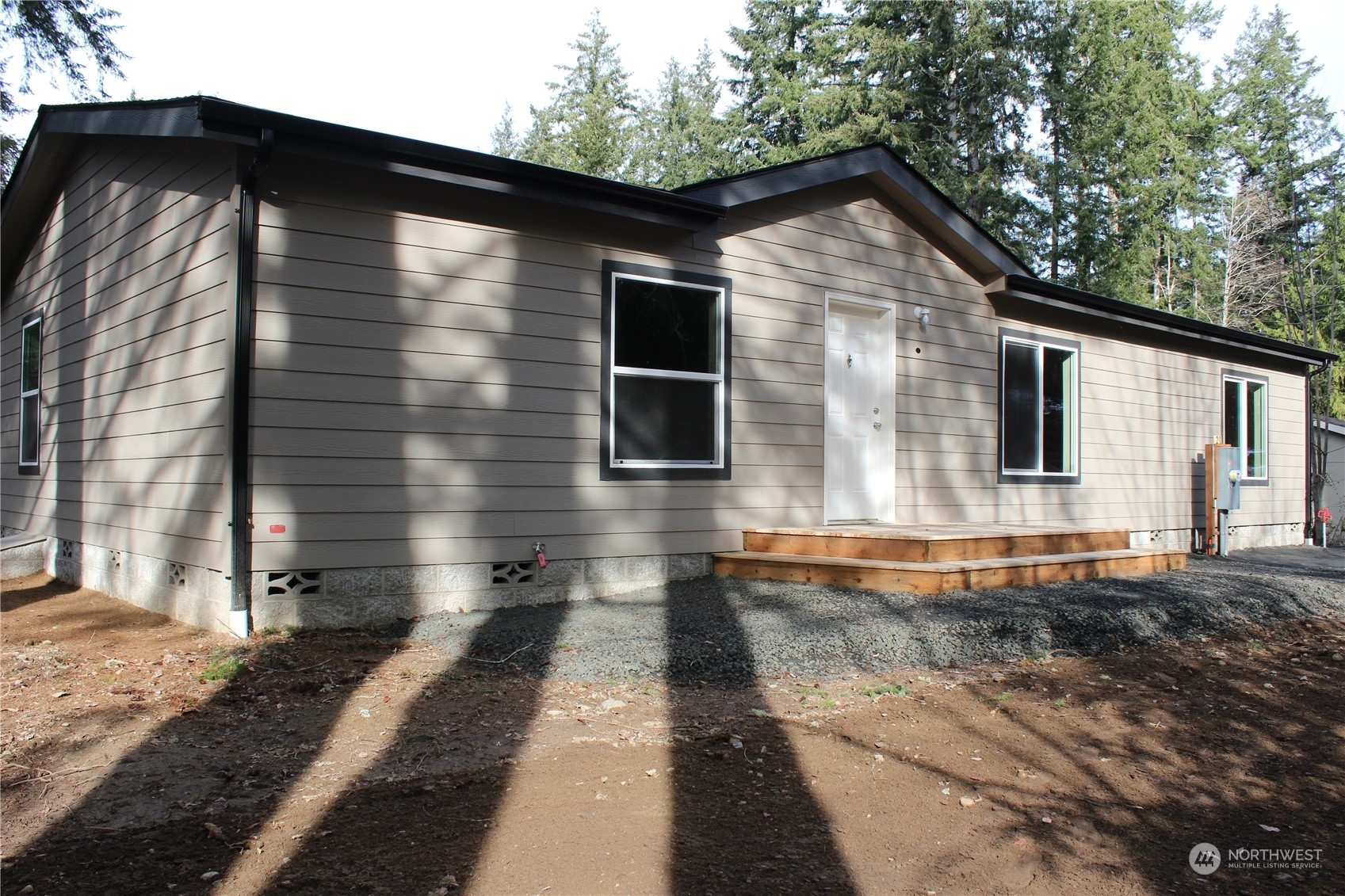 Property Photo:  21 E Eastlake Drive  WA 98584 