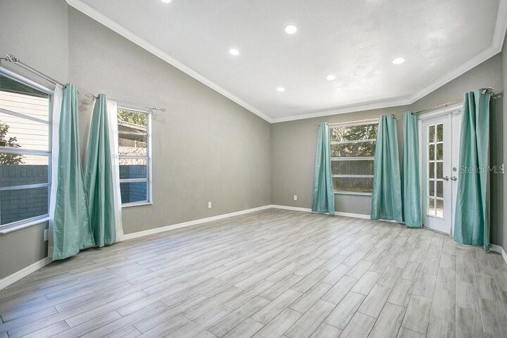 Property Photo:  377 Alston Drive  FL 32835 