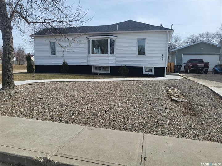 Century 21 Border Real Estate Service Estevan, SK Real Estate