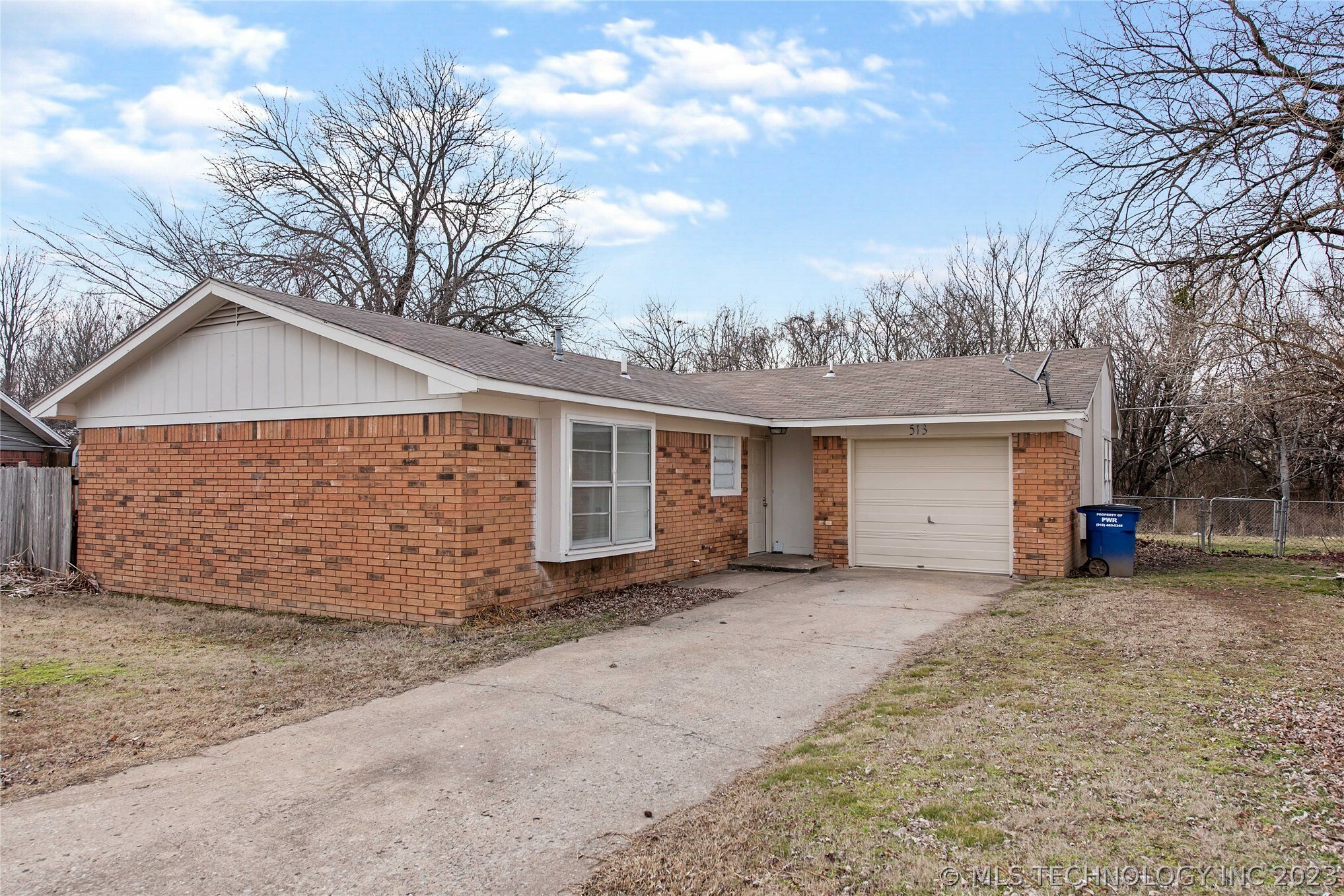 Property Photo:  513 Park Street  OK 74467 