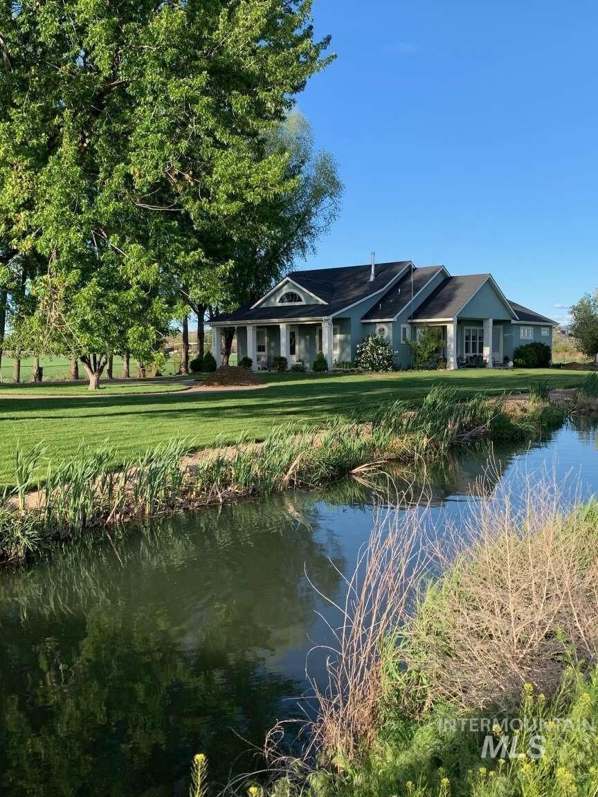 Home for sale in Middleton 23404 Kingsbury Rd, Middleton, ID 83644