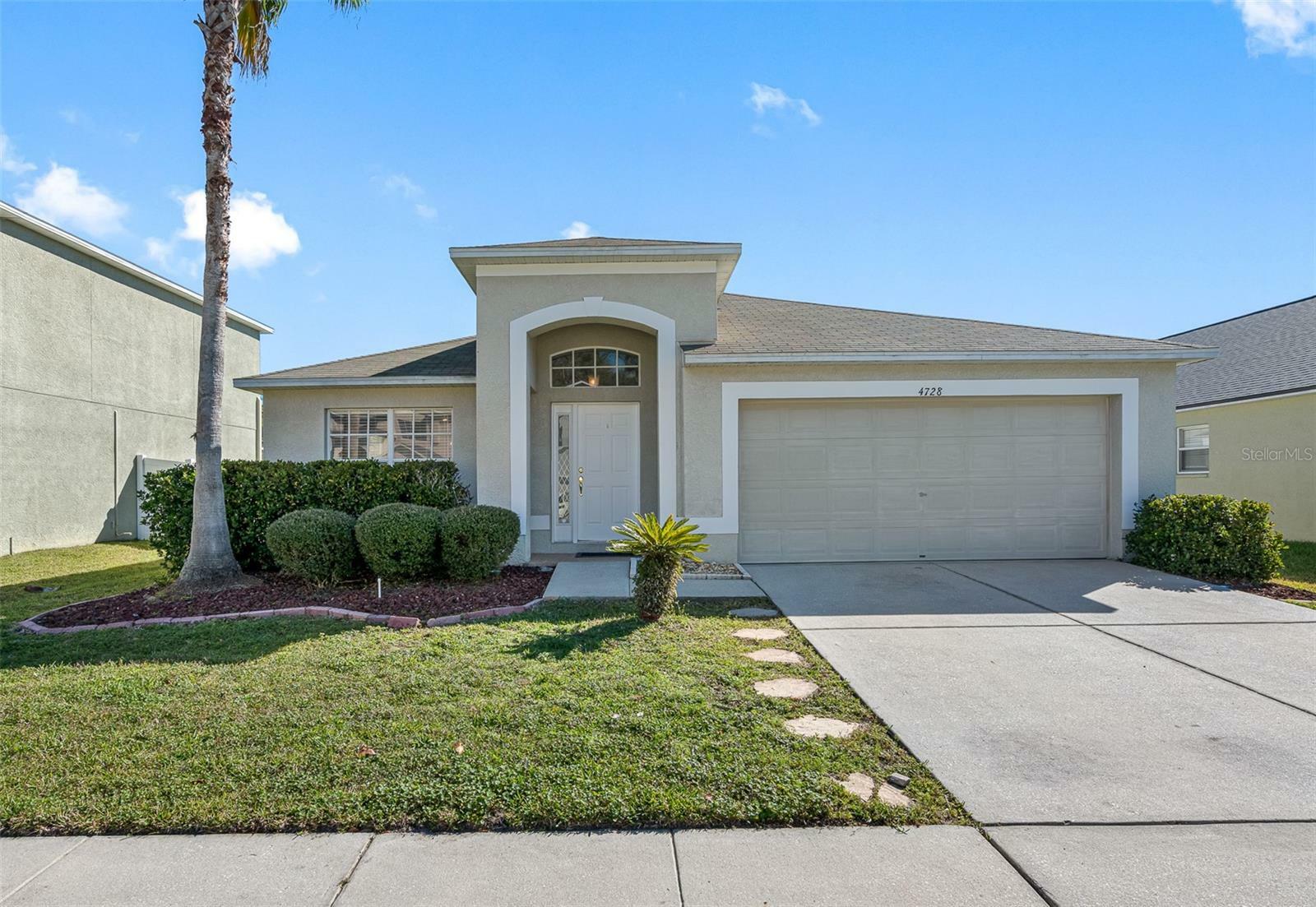 Property Photo:  4728 Barchetta Drive  FL 34639 