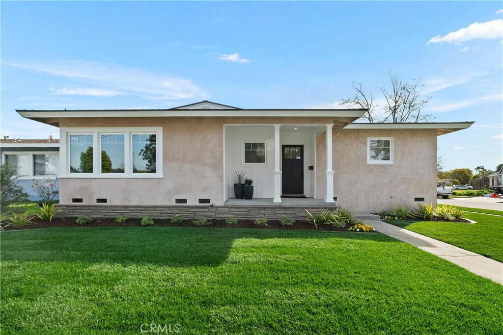 Property Photo: 2436 Palo Verde Avenue CA 90815