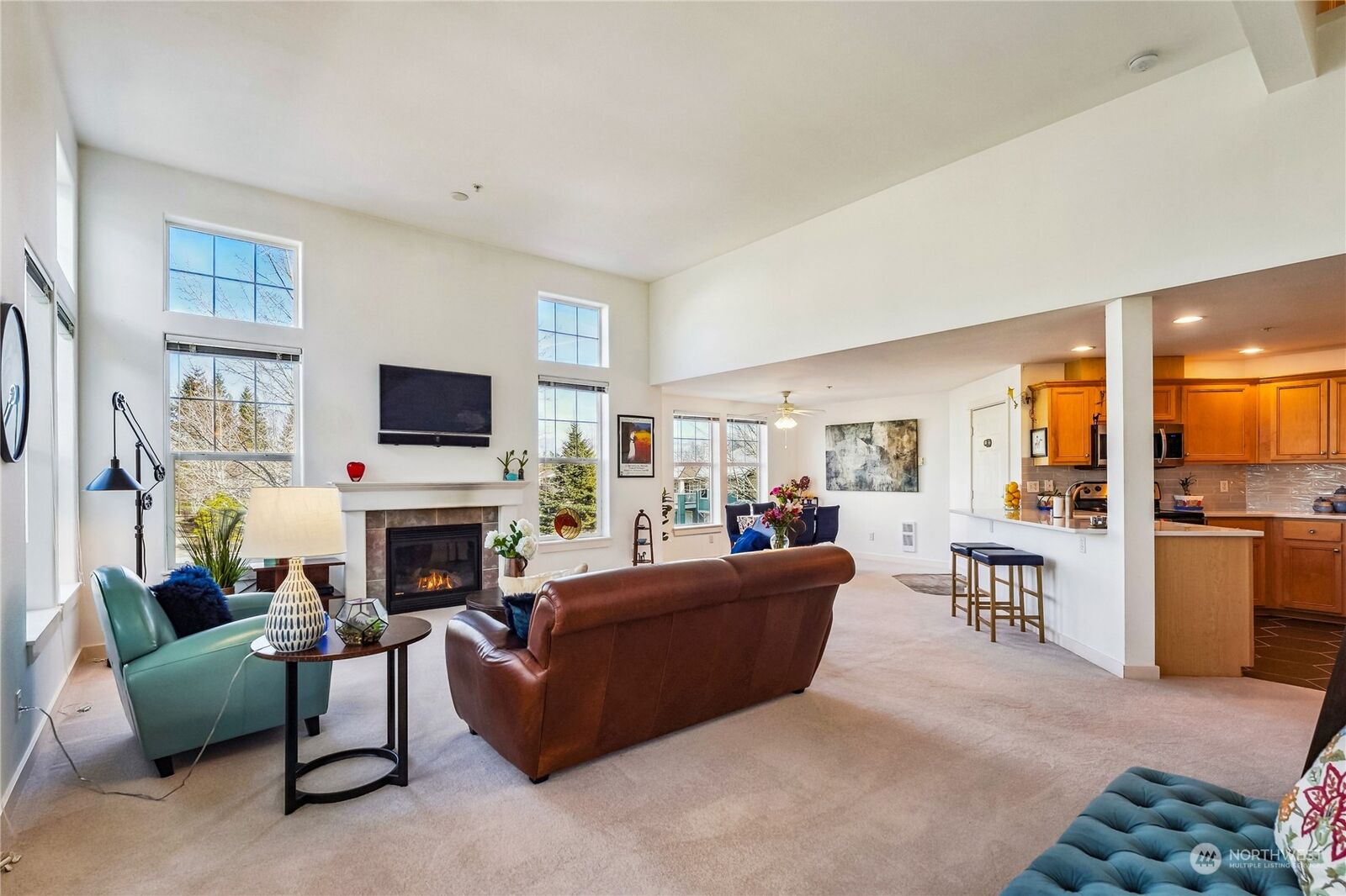 Property Photo:  7711  Fairway Avenue SE 201  WA 98065 