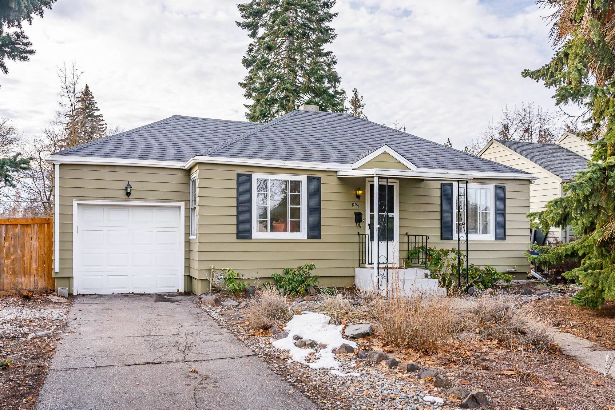 Property Photo: 824 E 39th Ave WA 99203