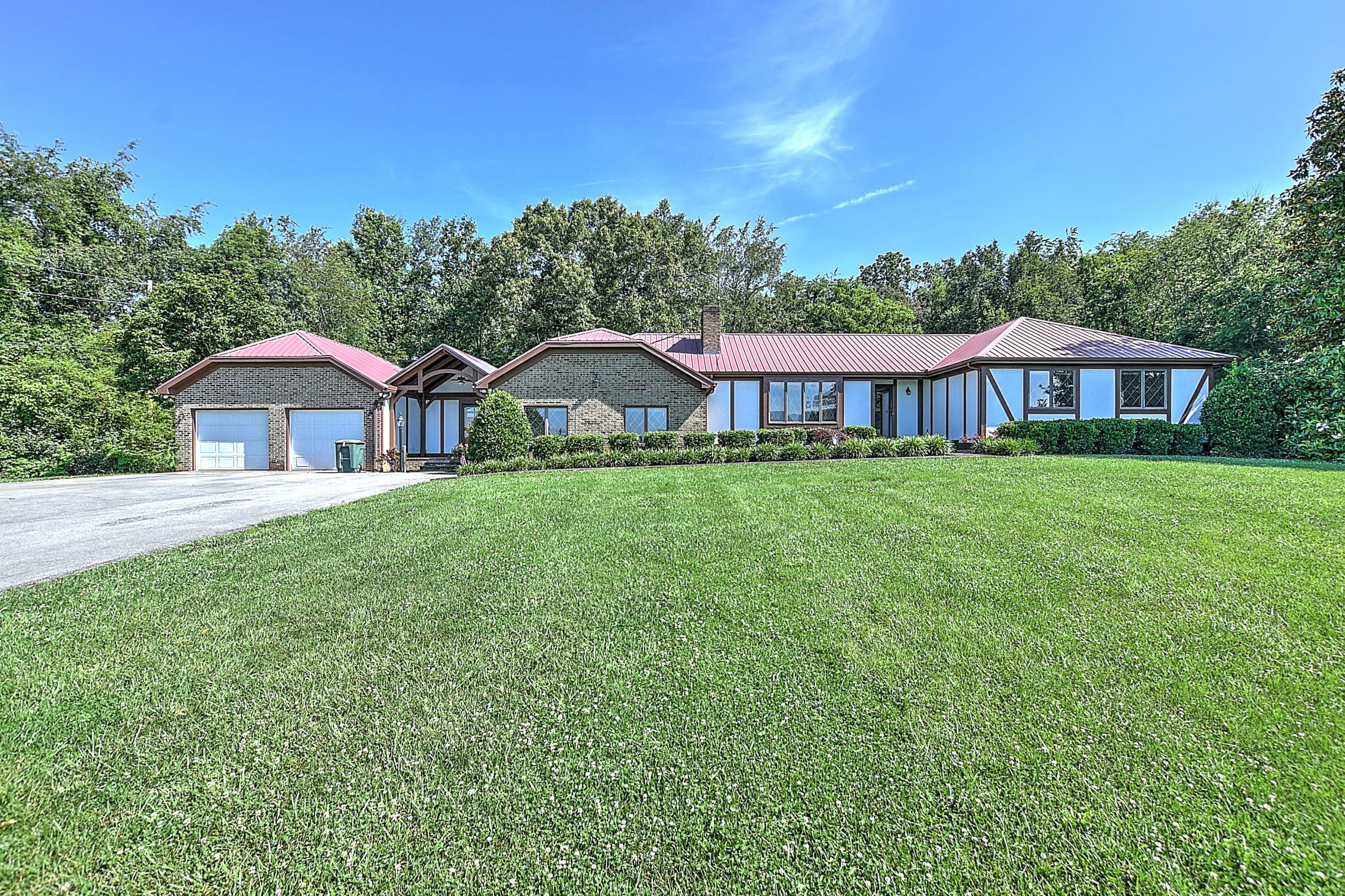 Property Photo:  900 Mt Hebron Road  TN 37743 