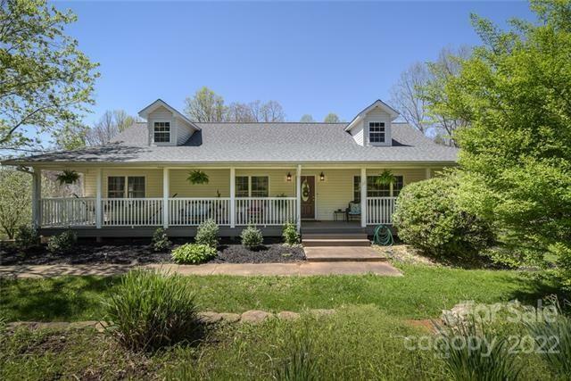 Property Photo:  11 Candy Tuft Lane  NC 28787 