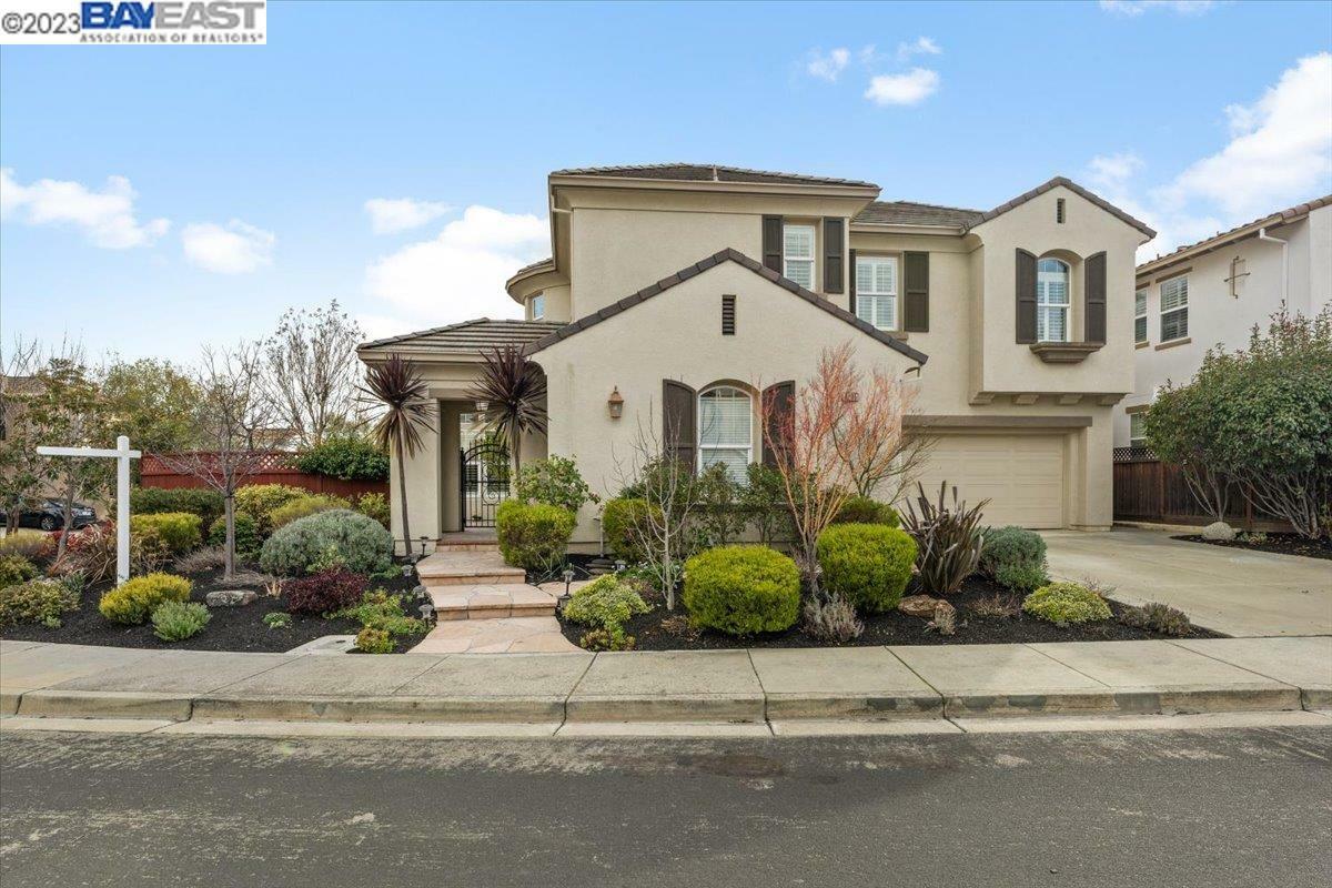 Property Photo:  6205 Woodvale Ter  CA 94568 