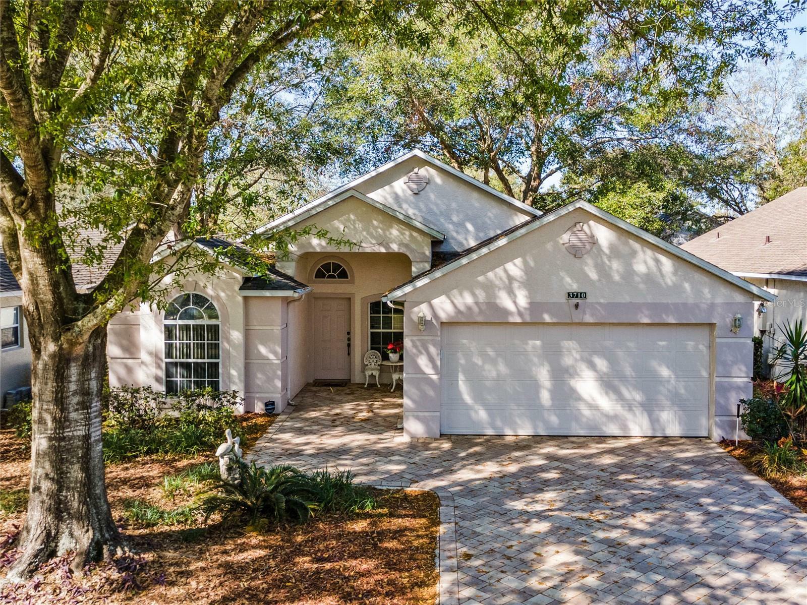 Property Photo:  3710 Westerham Drive  FL 34711 