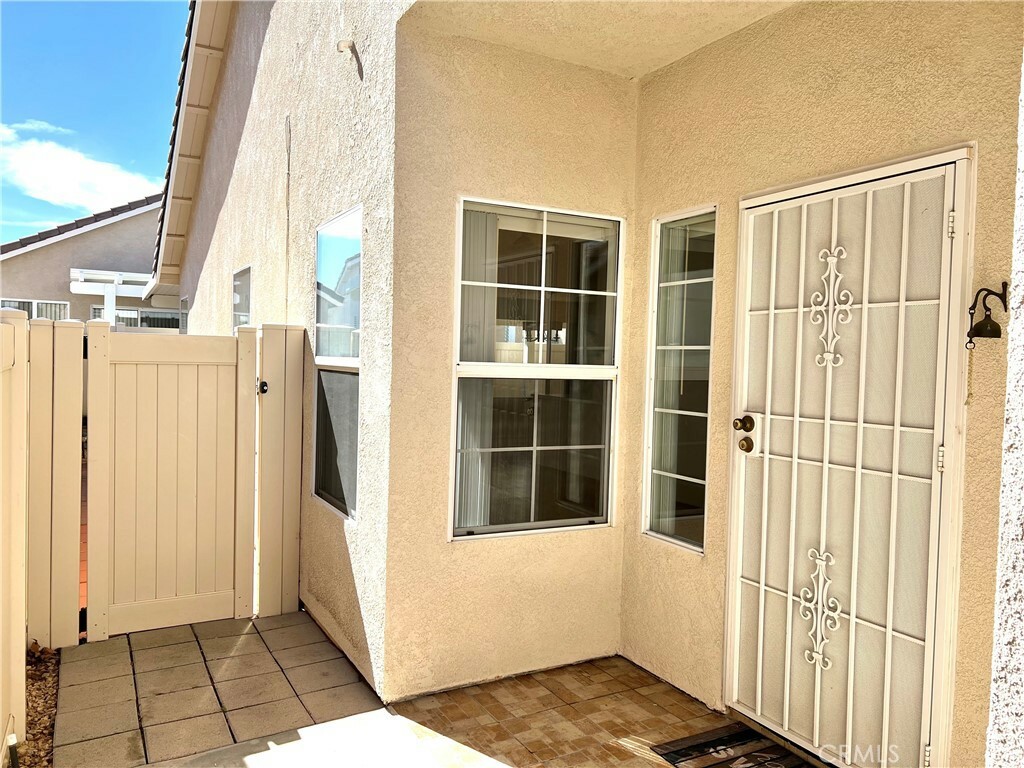 Property Photo:  808 Camino De Plata  CA 92583 