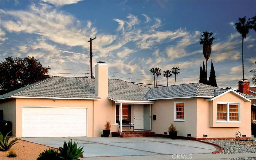 Property Photo: 7326 Leescott Avenue CA 91406