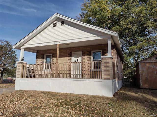 Property Photo:  104 South Louisiana Street  MO 63703 