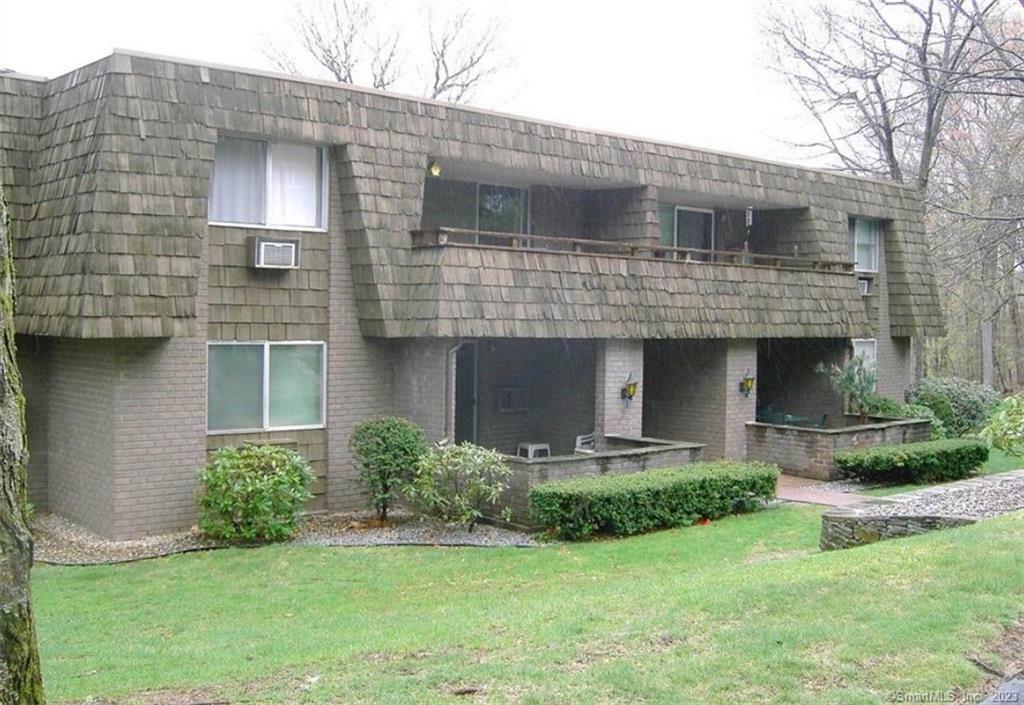 Property Photo:  30 Stony Brook Drive A5  CT 06033 