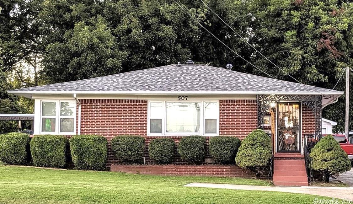 Property Photo:  507 W Garland  AR 72450 