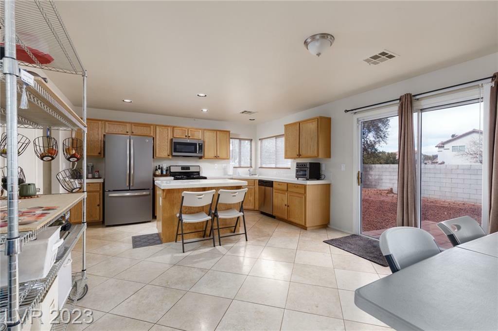 Property Photo: 396 Jolly January Avenue NV 89183