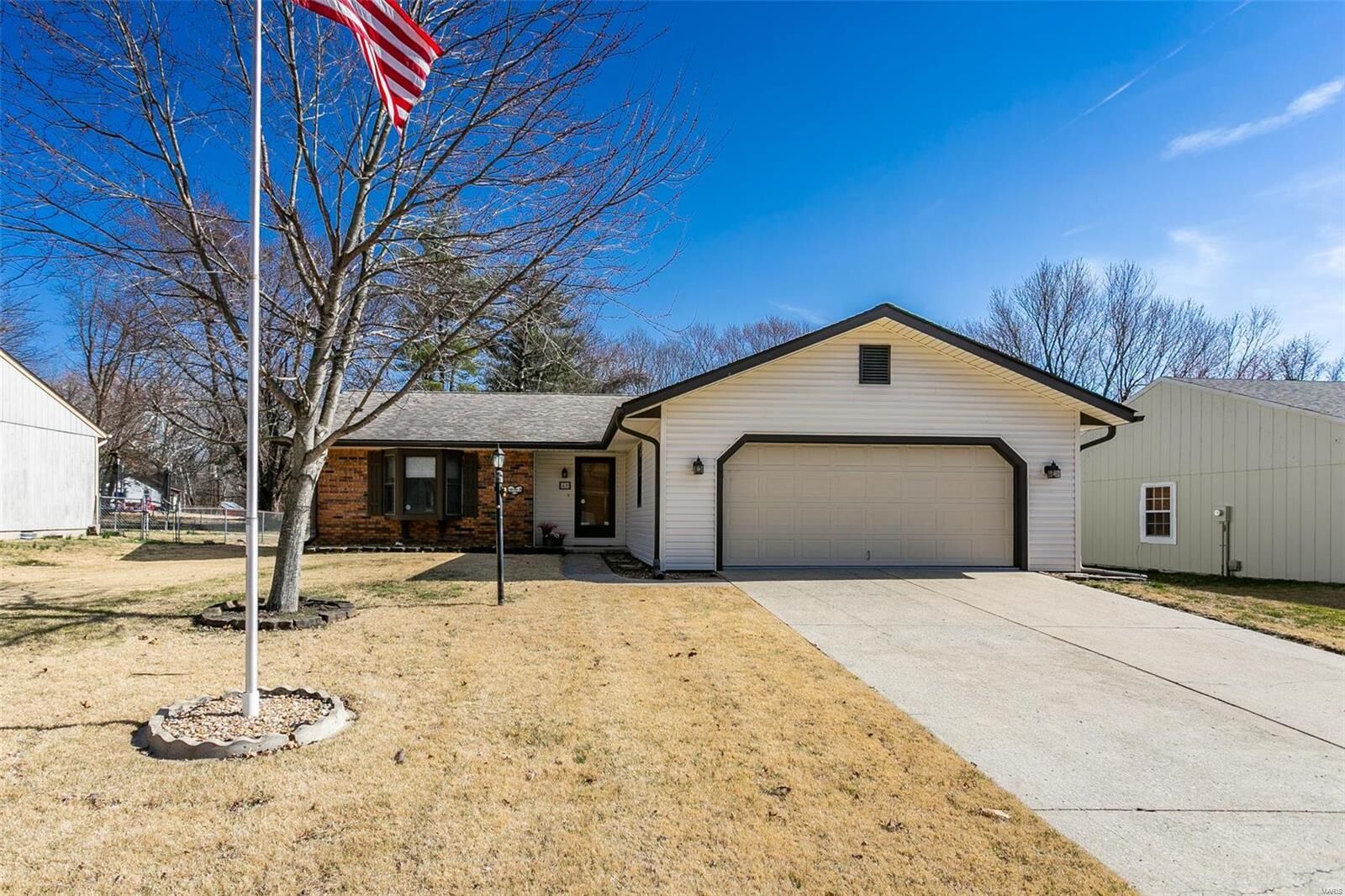 Property Photo: 40 Innsbruck Lane IL 62221