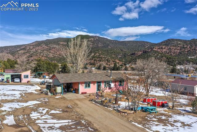 Property Photo:  623 County Road 4  CO 81233 