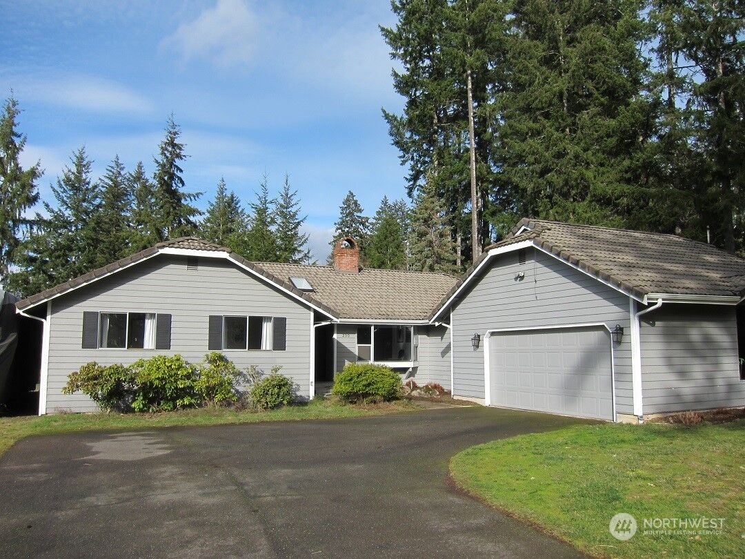 Property Photo: 230 E Fairway Drive WA 98524